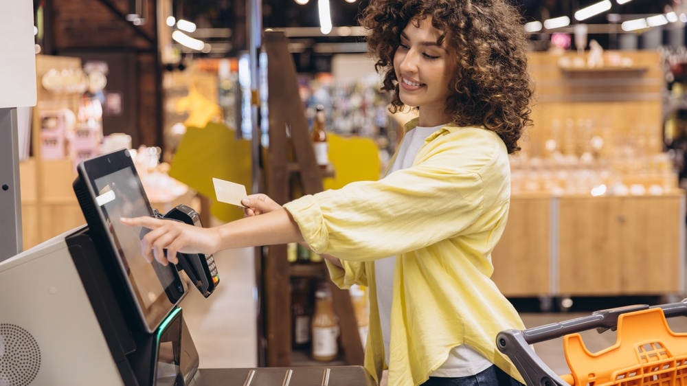 How Two-Way Audio IP Cameras Enhance Operational Efficiency in Retail Stores